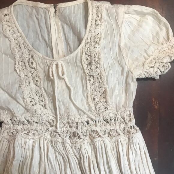Vintage 1970s Crochet Embellished Prairie Country Wedding  Dress SZ S - Picture 2 of 15